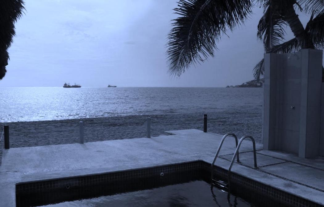 Manzanillo Pied A Terre Hotel Exterior foto